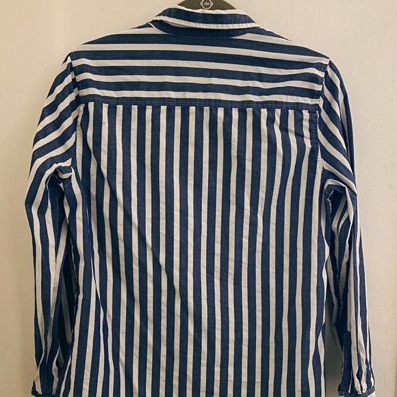 Gap Blue White Chambray Striped Button Down - Picture 6 of 6
